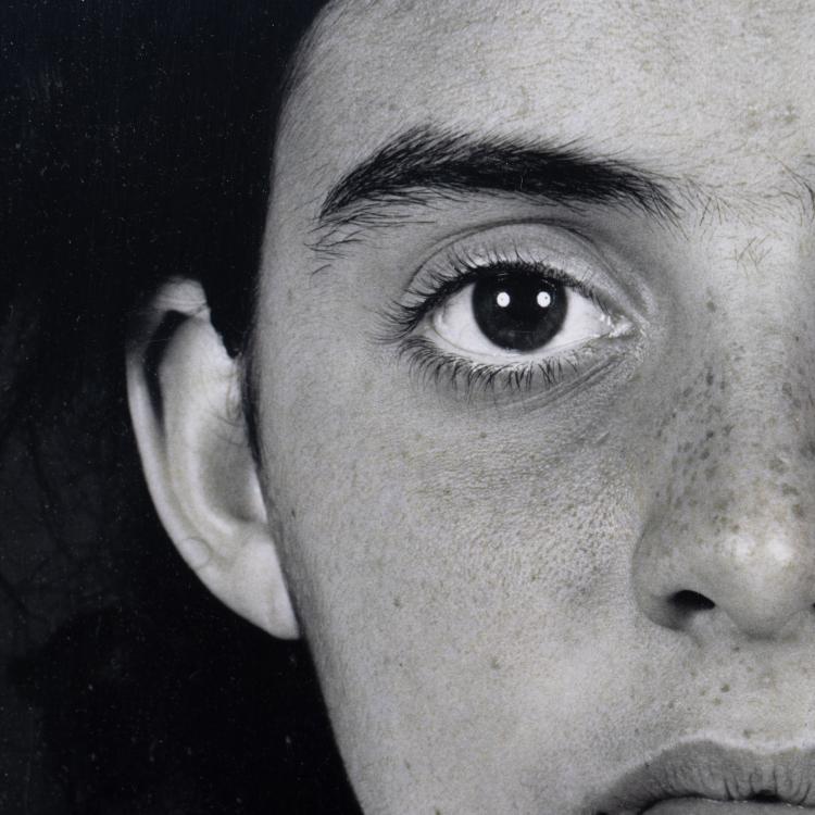 Bild 2 zu Objekt, Portrait, 2004, K-16B 350