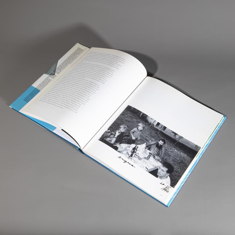 Bild 4 zu Objekt, Original Zeichnung der Leuchte Sinvola mit Signatur in dem Buch 'Designermonographien Michele de Lucchi', Michele De Lucchi, K-16B 788