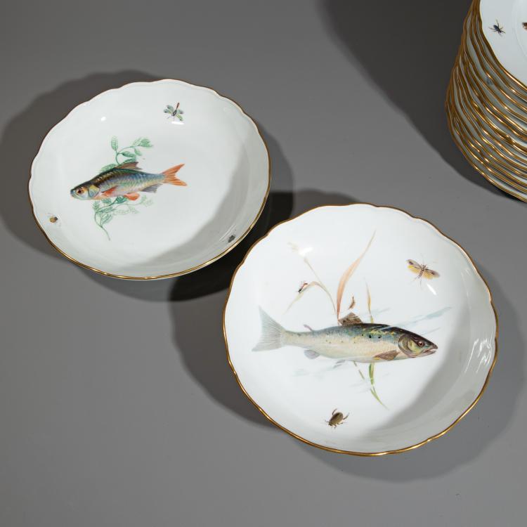 Bild 3 zu Objekt, Restservice mit Fischdekor, K-16A 195