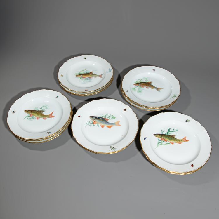 Bild 4 zu Objekt, Restservice mit Fischdekor, K-16A 195