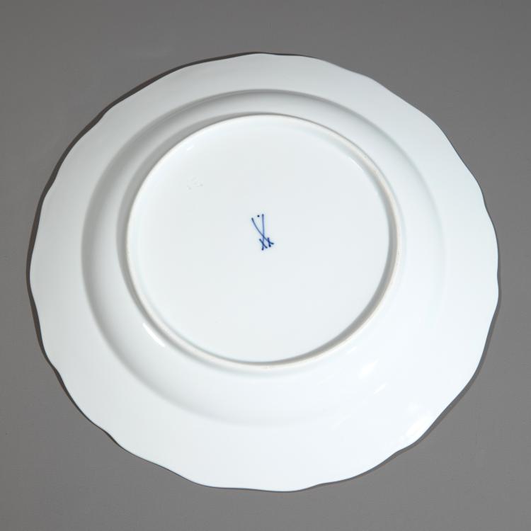 Bild 5 zu Objekt, Restservice mit Fischdekor, K-16A 195