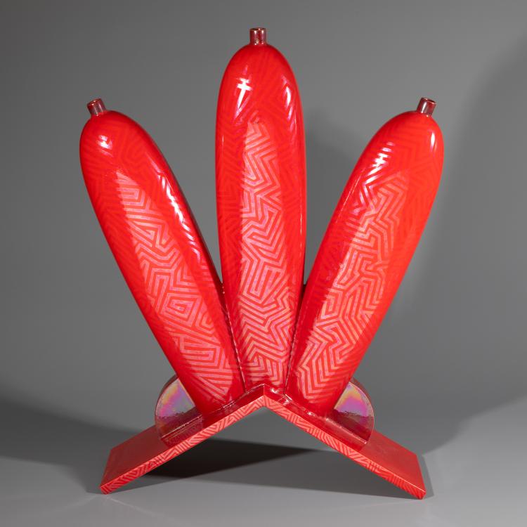 Bild 1 zu Objekt, Limitierte Vase Modell Trilaris Mollis aus der Vasi Rari Rosso Serie, Matteo Thun, Alessio Sarri, K-16B 796