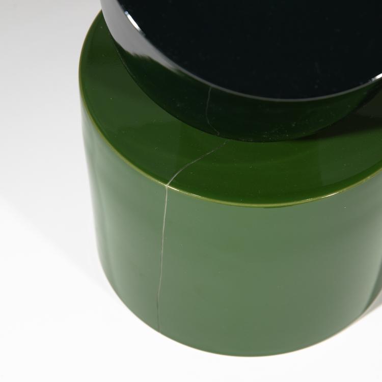 Bild 2 zu Objekt, Keramikobjekt / Vase Modell Justine, Ettore Sottsass, Manufacture Nationale de S&egrave;vres, K-16B 771