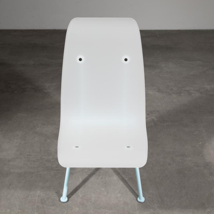 Bild 1 zu Objekt, Limitierter Sessel Modell Anthony in US Ausf&uuml;hrung, Jean Prouv&eacute;,Virgil Abloh, Vitra, K-16B 635