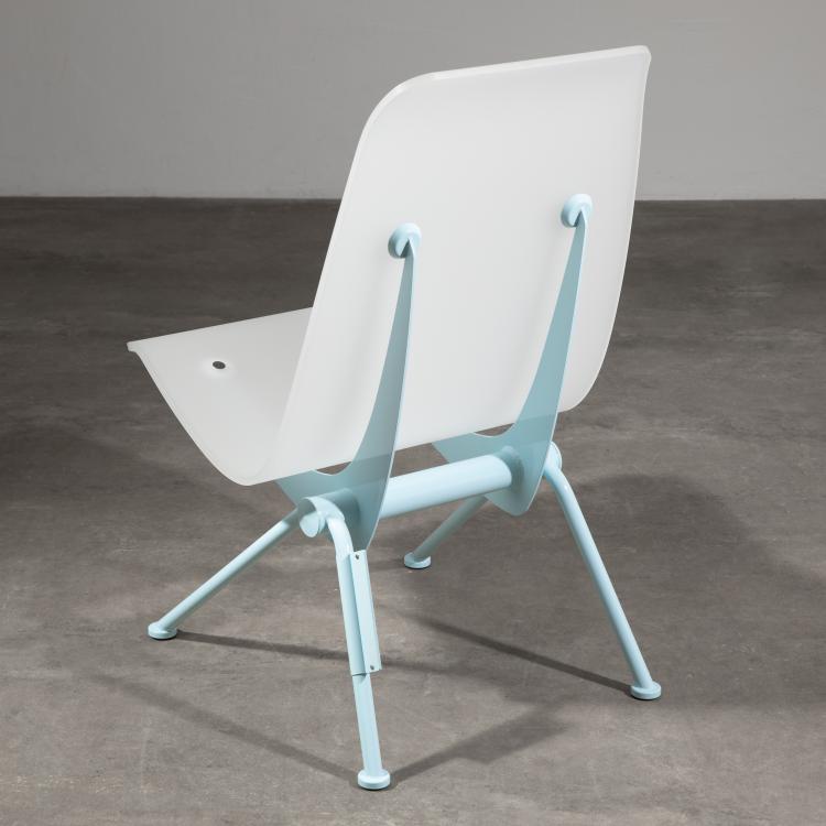 Bild 2 zu Objekt, Limitierter Sessel Modell Anthony in US Ausf&uuml;hrung, Jean Prouv&eacute;,Virgil Abloh, Vitra, K-16B 635