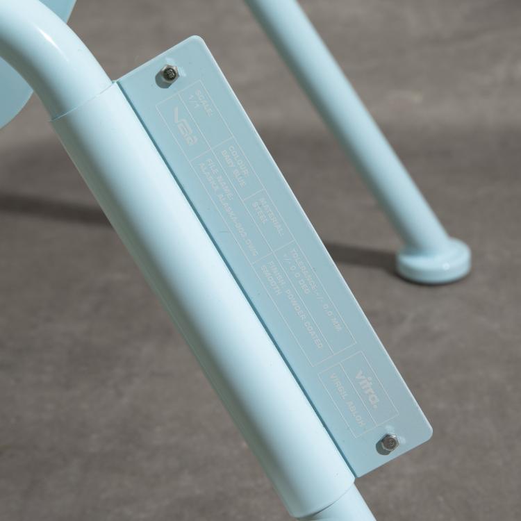 Bild 3 zu Objekt, Limitierter Sessel Modell Anthony in US Ausf&uuml;hrung, Jean Prouv&eacute;,Virgil Abloh, Vitra, K-16B 635