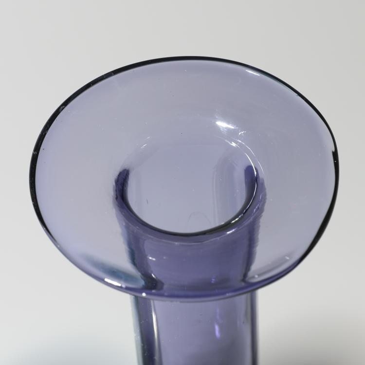 Bild 3 zu Objekt, 11 Flaschenvasen, Nanny Still McKinney, Riihim&auml;en Lasi Oy, Finnland, K-16B 674