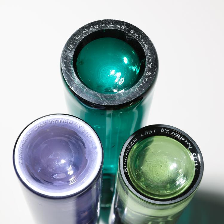 Bild 4 zu Objekt, 11 Flaschenvasen, Nanny Still McKinney, Riihim&auml;en Lasi Oy, Finnland, K-16B 674