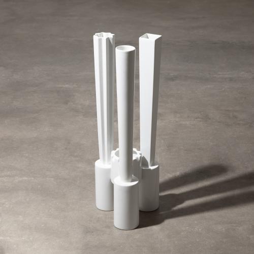 Limitiertes Objekt / Vase aus der Keramikserie 'Castelli in Fiore'