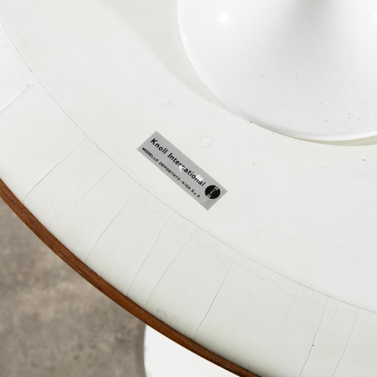 Bild 3 zu Objekt, 2 fr&uuml;he, ovale Beistelltische aus der Tulip Serie, Eero Saarinen, Knoll International, K-16B 665