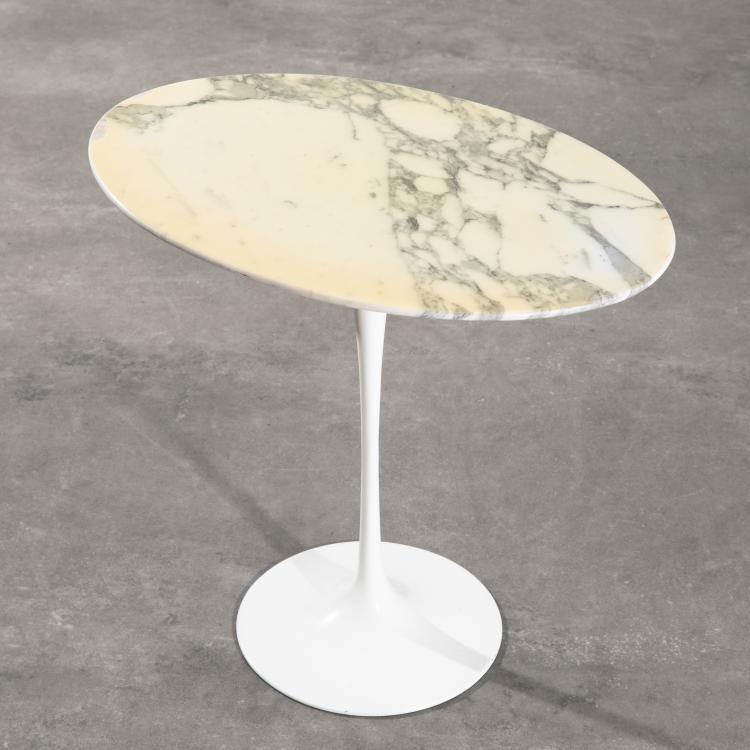 Hauptbild zu Objekt, Ovaler Beistelltisch aus der Tulip Serie, Eero Saarinen, Knoll International, K-16B 668