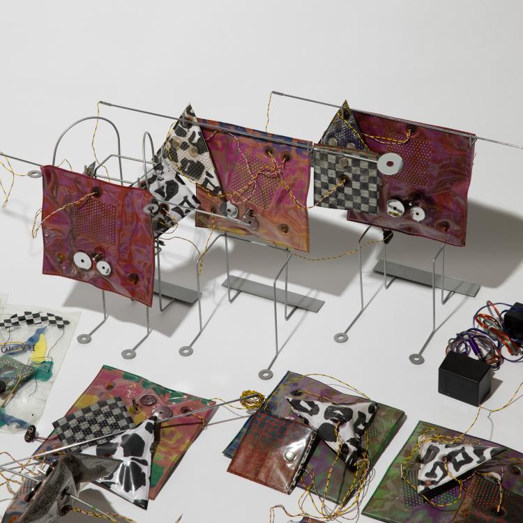 Bild 5 zu Objekt, Set Radios u. a. 'Radio in a Bag' 'Muralla China', Daniel Weil, Anthologie Quartet, K-16B 818