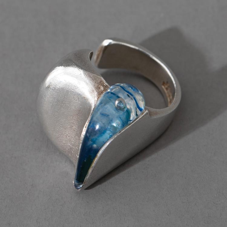 Bild 1 zu Objekt, Ring 'Darinas Tears', 1979, Bj&ouml;rn Weckstr&ouml;m, Lapponia, Helsinki, K-17 147