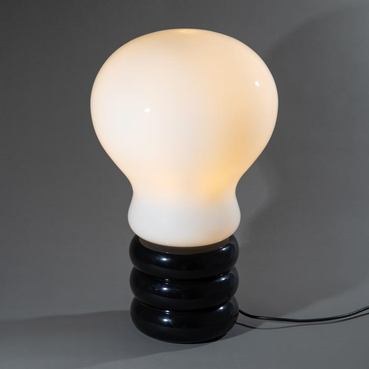 Hauptbild zu Objekt, Tisch- Bodenleuchte Modell Giant Bulb, Ingo Maurer, Design M, K-17 397