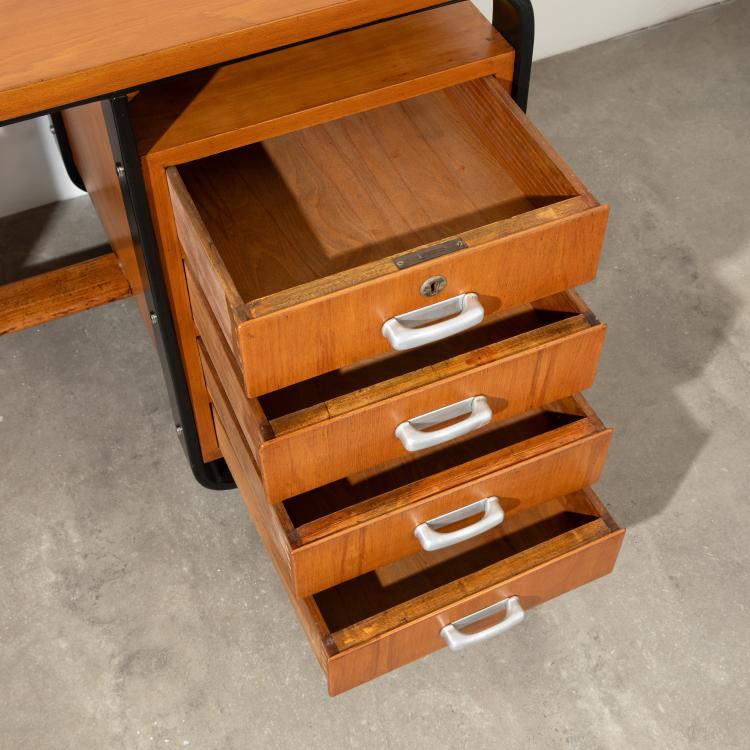 Bild 5 zu Objekt, Schreibtisch, Schreibmaschinentisch und Schrank Modell Bocconi, Giuseppe Pagano Pogatschnig, K-17 70