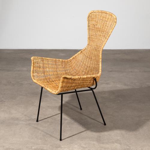 Organic wicker chair