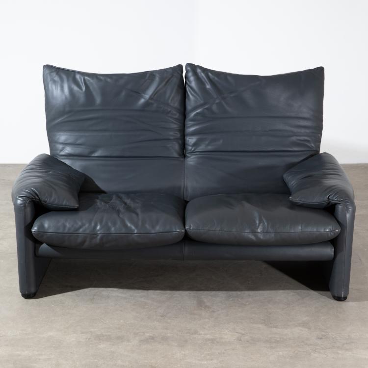 Bild 1 zu Objekt, Zweisitzer Lounge Sofa Modell Maralunga, Vico Magistretti, Cassina, K-17 541
