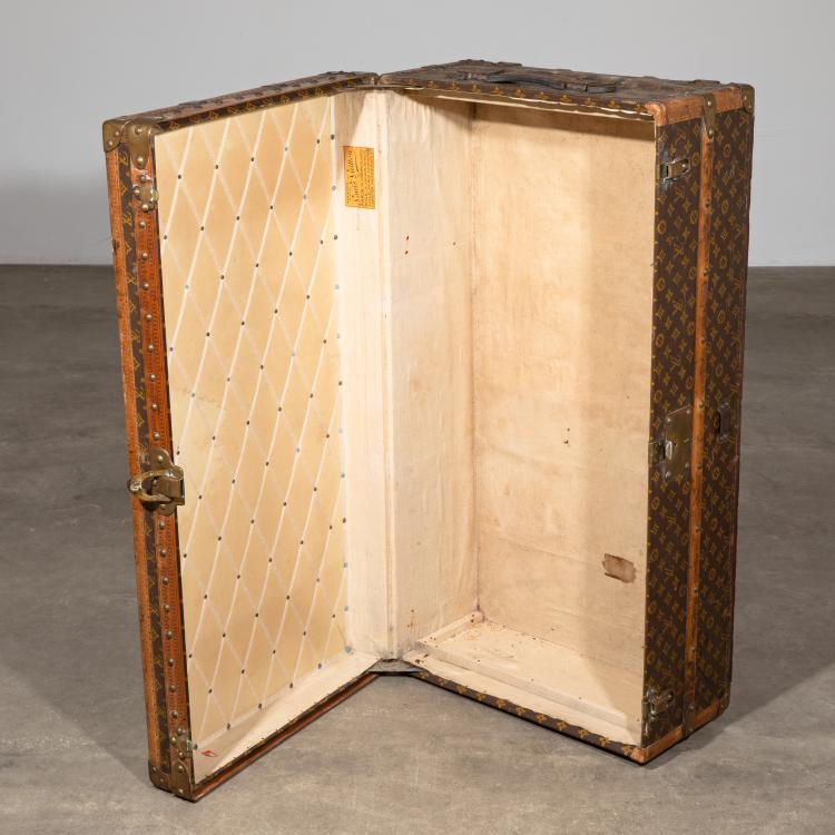 Bild 1 zu Objekt, Antike Louis Vuitton 'Monogram Canvas' Reisetruhe, 1920er Jahre, Louis Vuitton, Paris, K-17 56