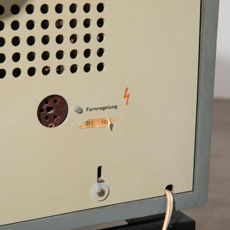 Bild 7 zu Objekt, Fernseher Modell HF 1, Herbert Hirche, Braun AG, K-17 391