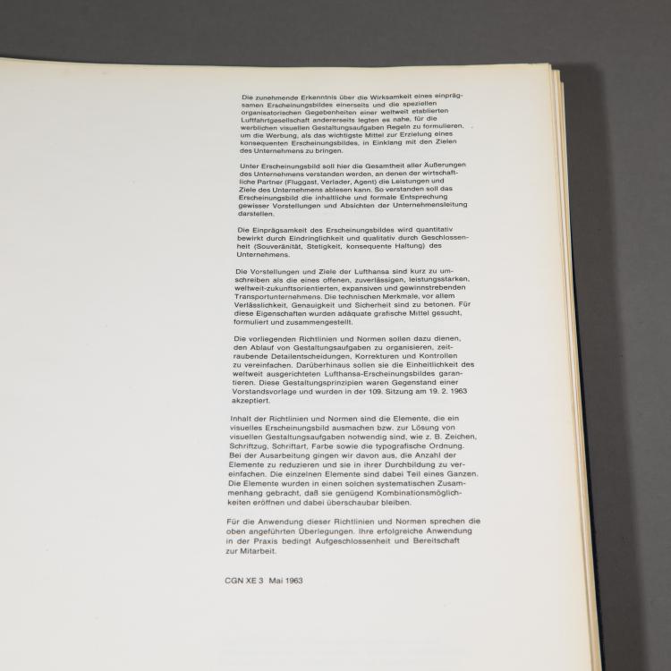 Bild 5 zu Objekt, Lufthansa-Werbung. Richtlinien und Normen CGN XE 3, 1963, Otl Aicher, K-17 396