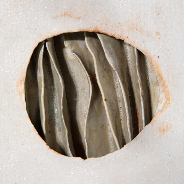 Bild 2 zu Objekt, Flache Vase mit Rippen, Ruth Duckworth, K-17 201