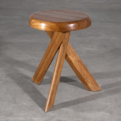Dreibeiniger Hocker Modell S 31