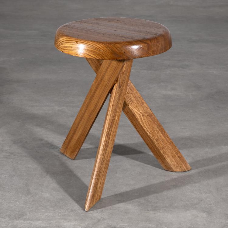 Hauptbild zu Objekt, Dreibeiniger Hocker Modell S 31, Pierre Chapo, K-17 446