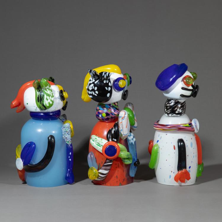Bild 3 zu Objekt, 2 Glasfiguren 'Mister Max' und 1 Glasfigur 'Miss Minnie', circa 1990, Otmar Alt, K-17 239