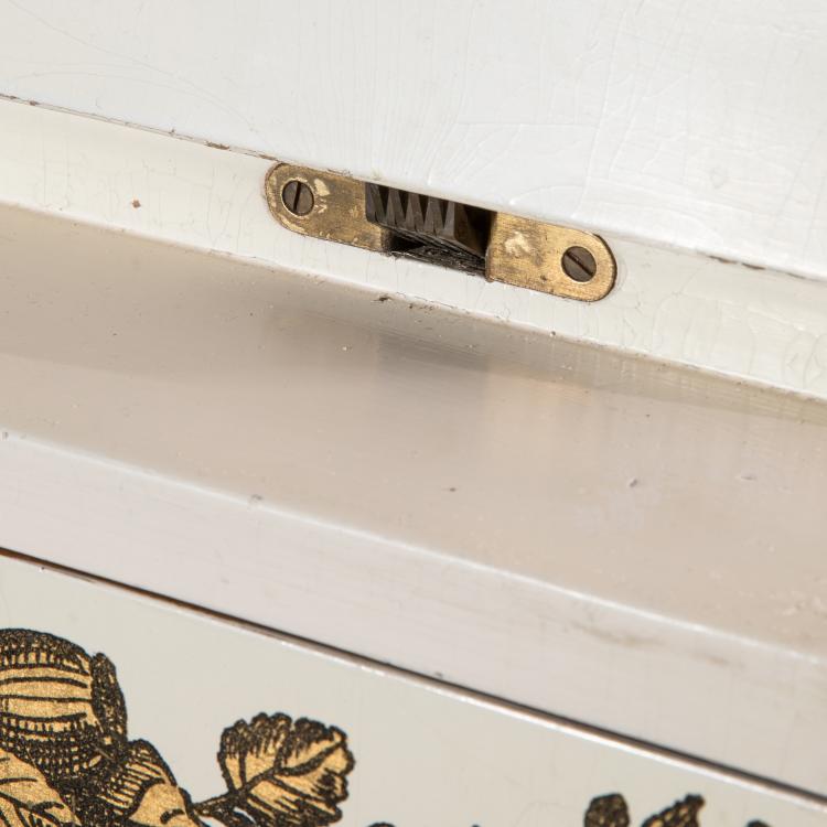 Bild 4 zu Objekt, Fr&uuml;her Sekret&auml;r Modell Panoplie, Piero Fornasetti, Atelier Fornasetti, 