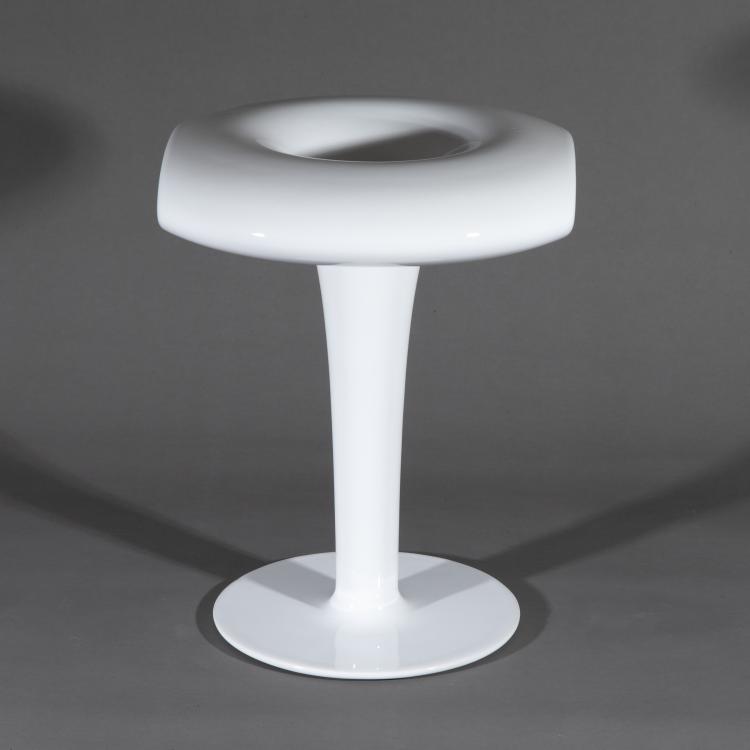 Bild 6 zu Objekt, 2 Vasen Modell Sci-Fi, Marc Newson, Cor Unum, den Bosch, K-17 609