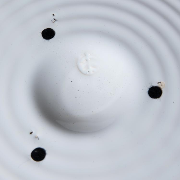 Bild 9 zu Objekt, 2 Vasen Modell Sci-Fi, Marc Newson, Cor Unum, den Bosch, K-17 609