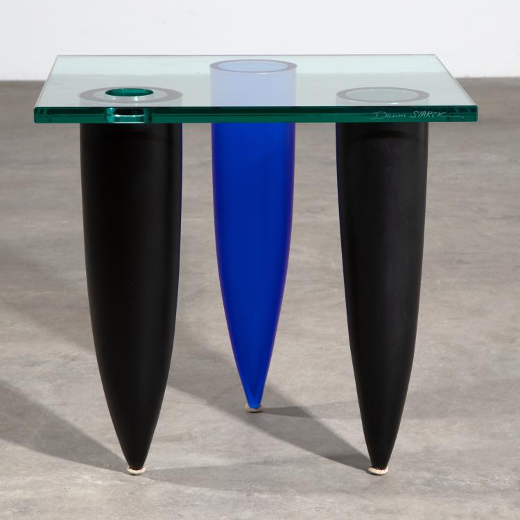 Bild 3 zu Objekt, Limitierter Coffee Table / Vase Modell Troi &Eacute;tranget&eacute;s sous un mur 37/75, Philippe Starck, Daum, K-17 645