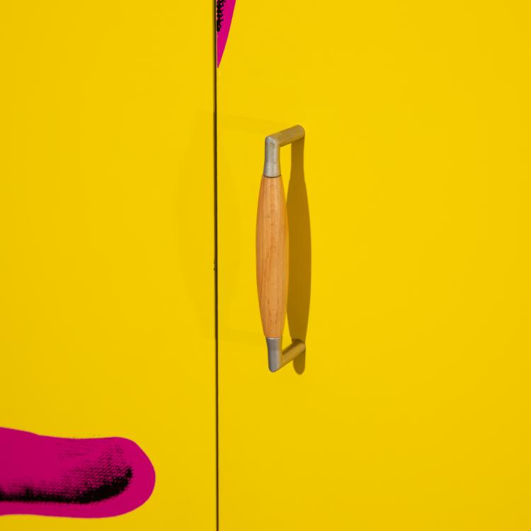 Bild 4 zu Objekt, Limitierter Kleiderschrank Modell K&uuml;he, Andy Warhol (nach), K-17 654