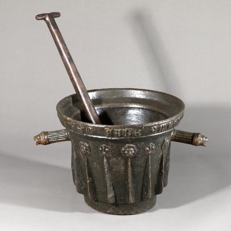 Hauptbild zu Objekt, Gro&szlig;er M&ouml;rser mit Pistill, dat. 1443, Florenz/Florence, K-17 12