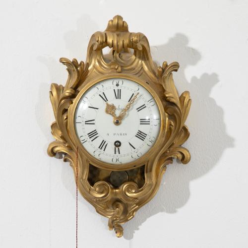 Kleine Cartel-Uhr im Stil Louis XV.
