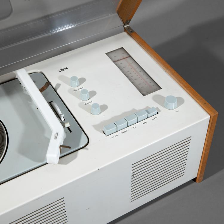Bild 1 zu Objekt, Radio-Phono-Kombination SK 6 'Schneewittchensarg', Hans Gugelot,Dieter Rams, Braun AG, K-17 392
