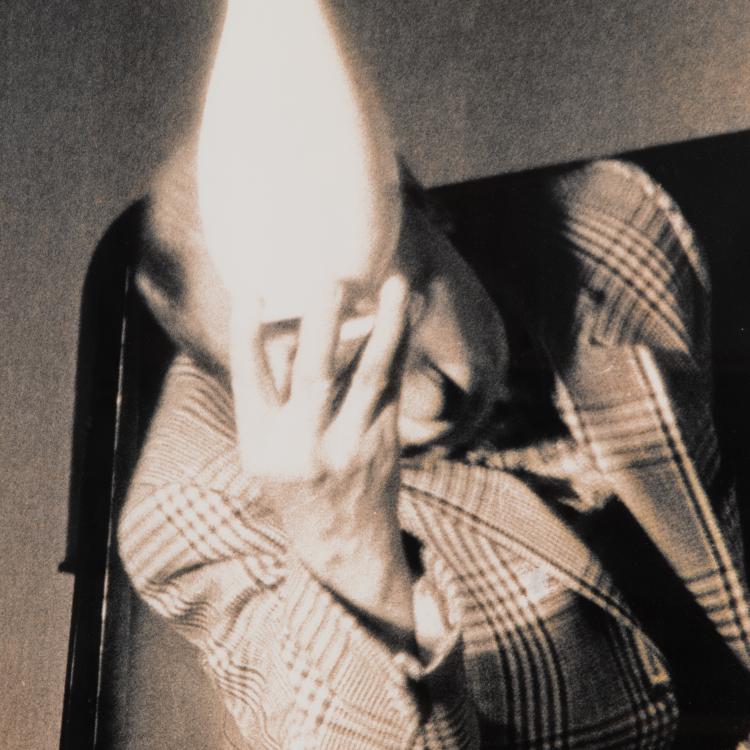 Bild 2 zu Objekt, Photograph from the series 'Im Wahnzimmer', 1984, K-17 341