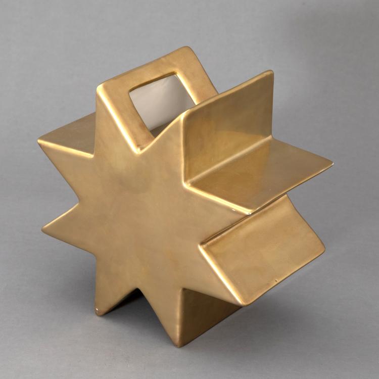 Hauptbild zu Objekt, Vase Modell HSING in Gold, Ettore Sottsass, Anthologie Quartett, Bad Essen, K-17 554