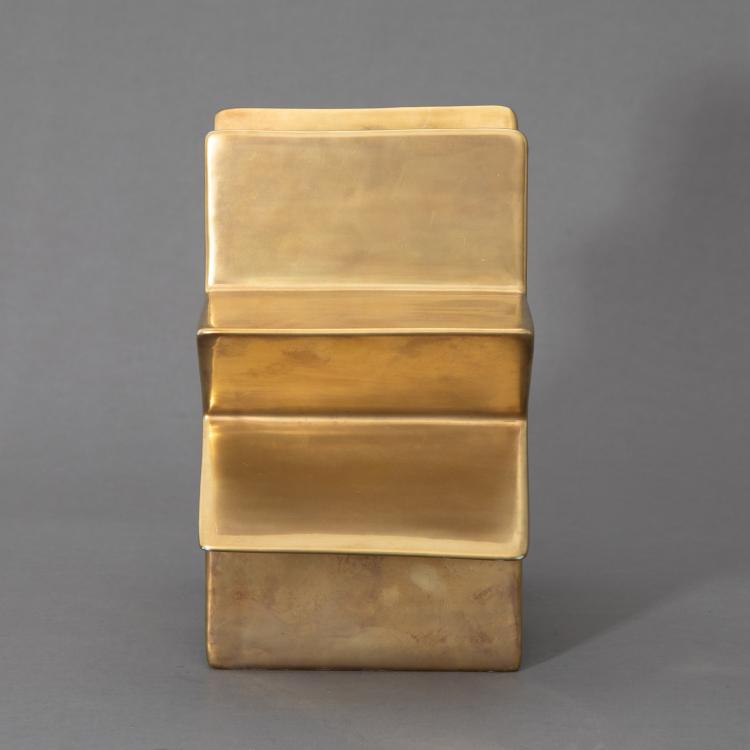 Bild 1 zu Objekt, Vase Modell HSING in Gold, Ettore Sottsass, Anthologie Quartett, Bad Essen, K-17 554
