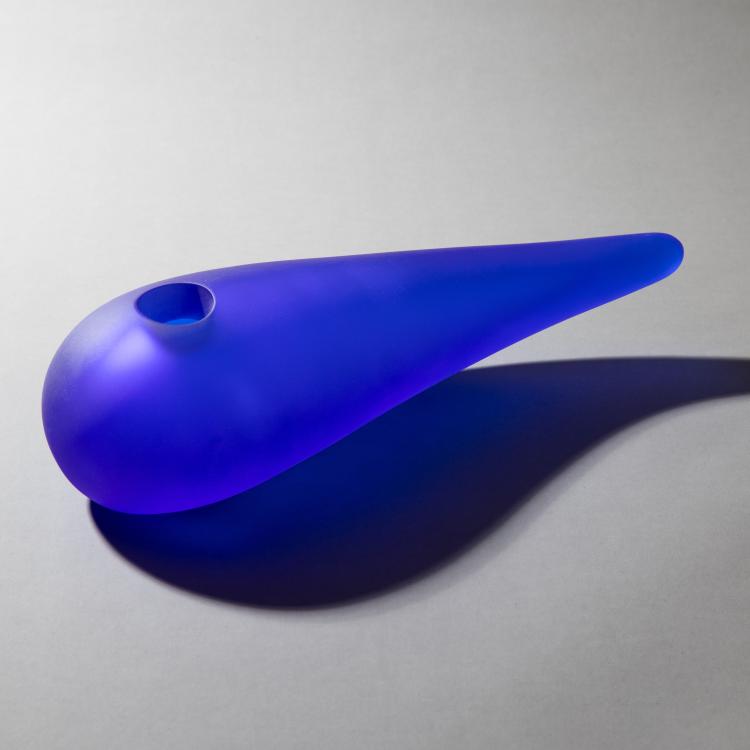 Hauptbild zu Objekt, Vase Modell Etranget&eacute;, Philippe Starck, Daum, Paris, K-17 646