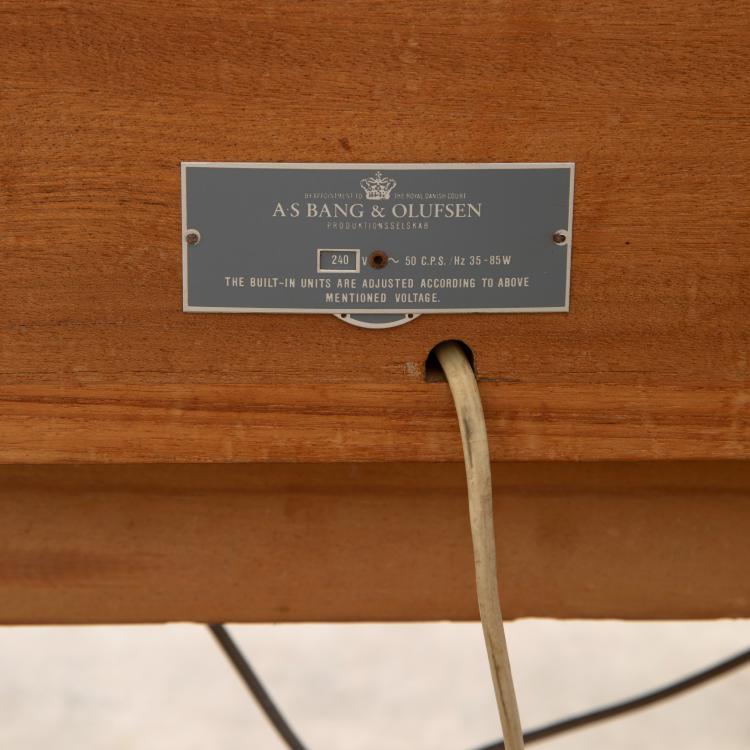 Bild 2 zu Objekt, Musikm&ouml;bel B&O Beomaster 1200 RG, Bang & Olufsen, K-17 484