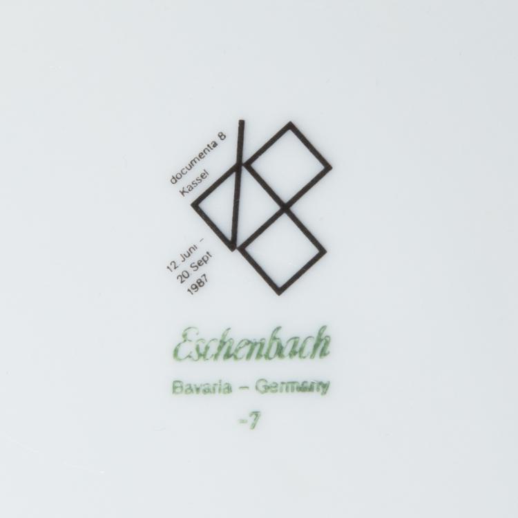 Bild 3 zu Objekt, Geschirr aus dem Caf&eacute; der Documenta 8 Kassel  + signiertes Buch Pentagon Informal Design,  Pentagon, Eschenbach Bavaria, K-17 585
