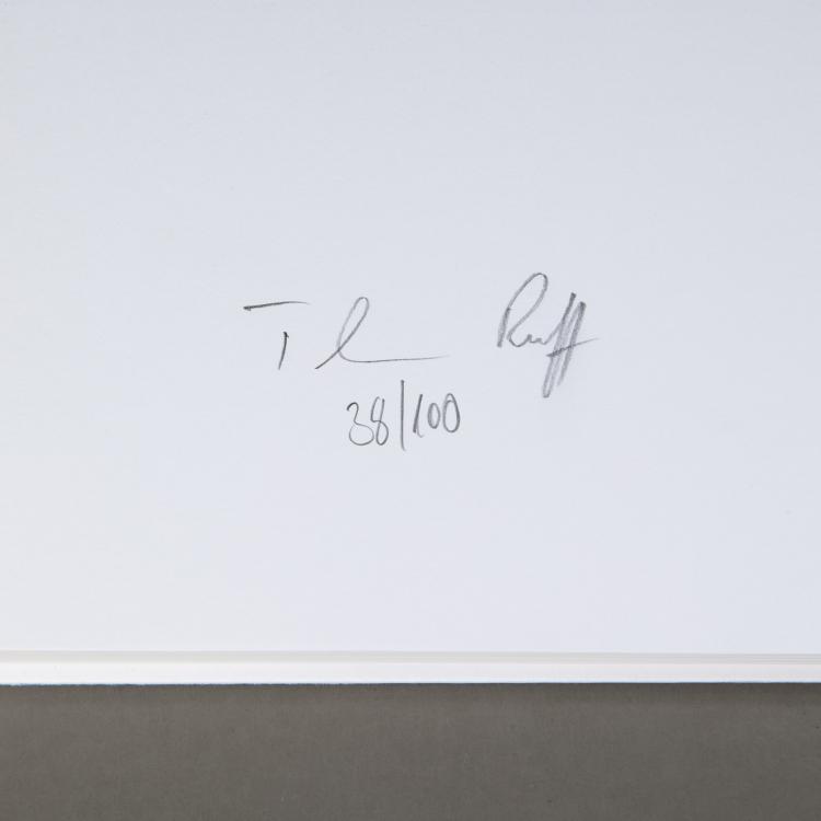Bild 5 zu Objekt, Photograph 'Bauhaus House, whs 01', 2001, Thomas Ruff, K-17 346