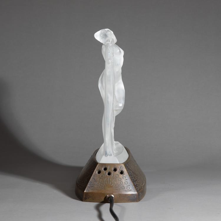 Bild 2 zu Objekt, Tischleuchte 'Suzanne', Ren&eacute; Lalique, Lalique, Wingen-sur-Moder, K-17 60