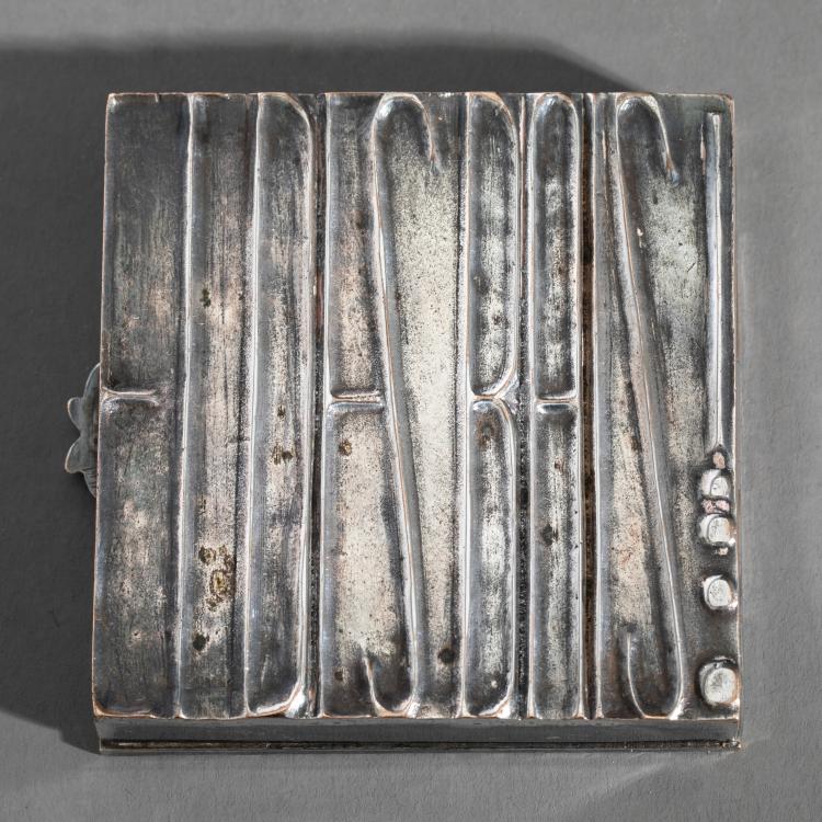 Bild 2 zu Objekt, Puderdose, Line Vautrin, K-17 136