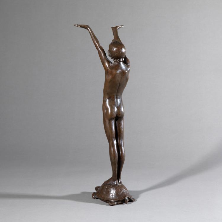 Bild 2 zu Objekt, Bronzefigur 'J&uuml;ngling auf Schildkr&ouml;te', K-17 221