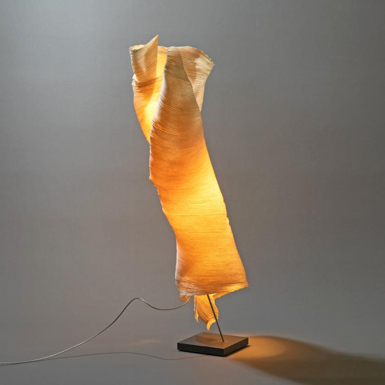 Hauptbild zu Objekt, Tischleuchte Modell Ysmen aus der MaMo Nouchies Serie, Ingo Maurer,Dagmar Mombach, Ingo Maurer, M&uuml;nchen, Design M, K-17 602