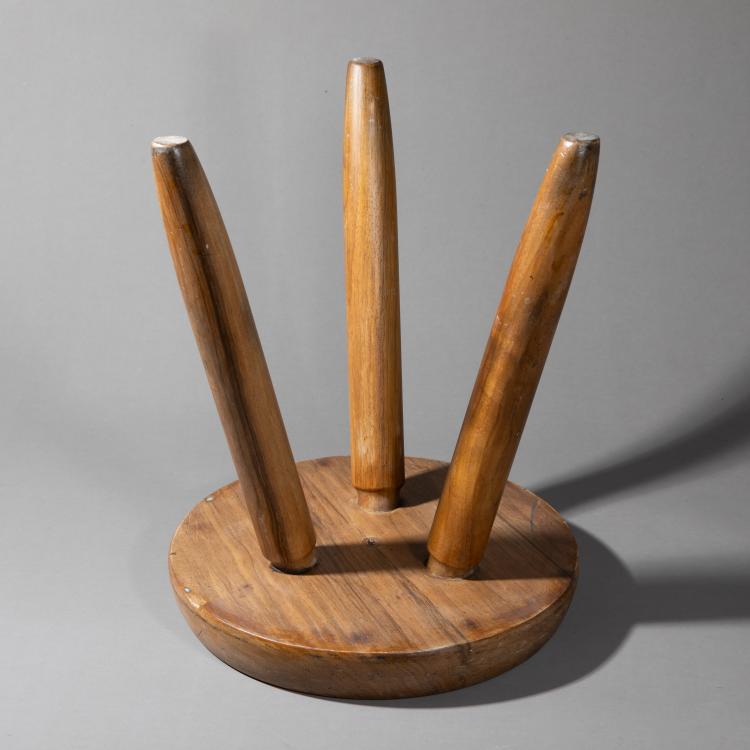 Bild 2 zu Objekt, Hocker Modell Berger, Charlotte Perriand, K-17 426