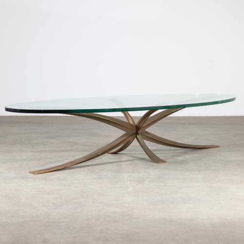 Ovaler Coffee Table