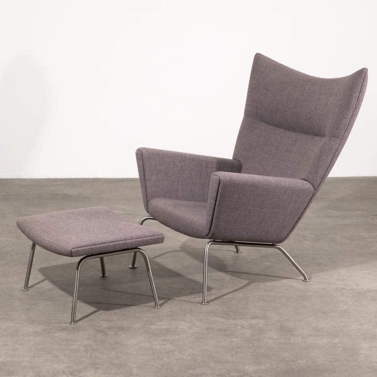 Hauptbild zu Objekt, Lounge Sessel Modell CH 445  Wing Chair + Ottomane, Hans J. Wegner, Carl Hansen, K-17 469